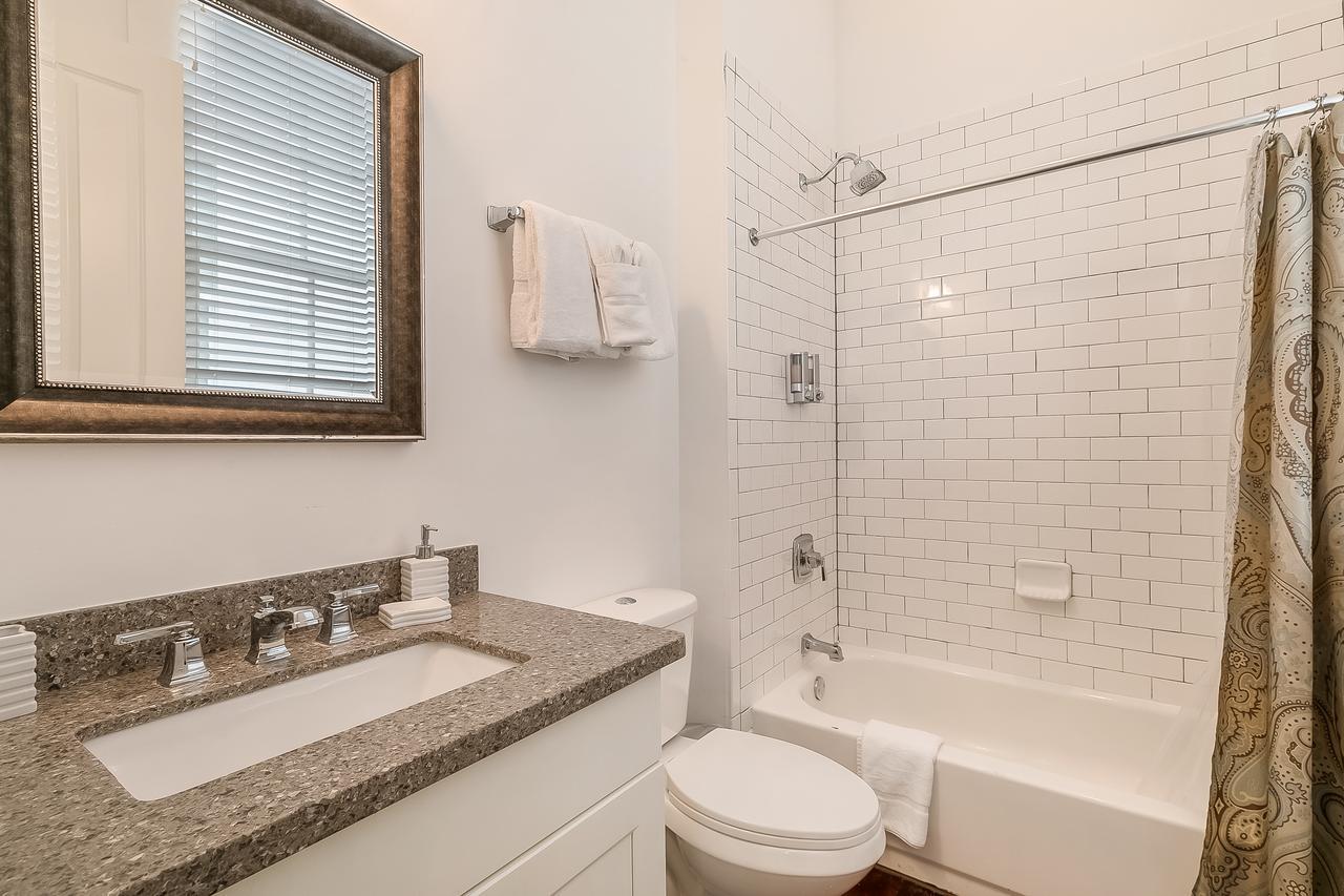 Apartamento Modern 2Br On Carondelet By Hosteeva Nueva Orleans Exterior foto