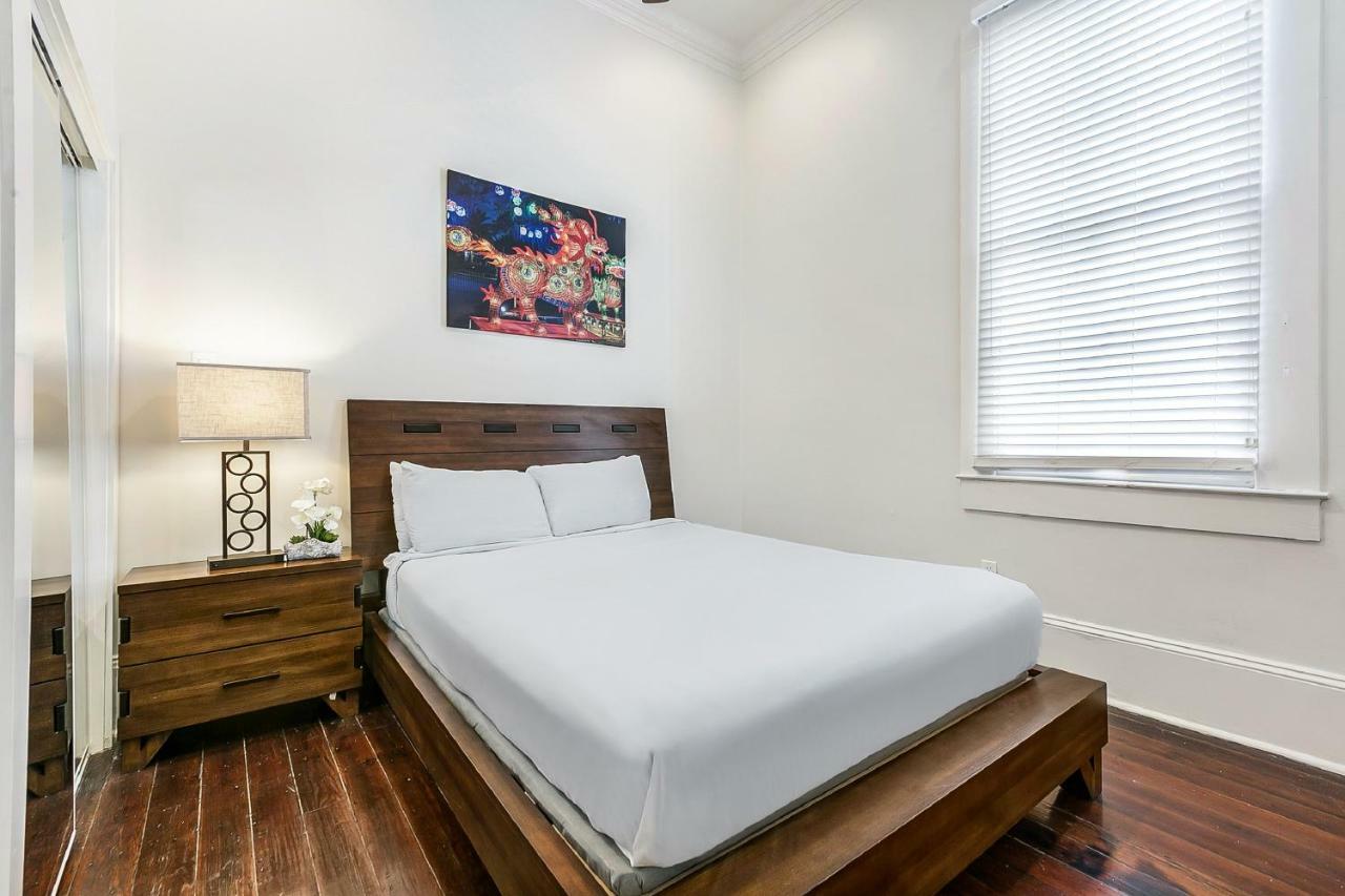 Apartamento Modern 2Br On Carondelet By Hosteeva Nueva Orleans Exterior foto